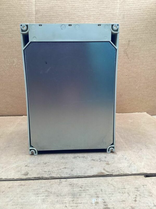 Mitsubishi Freqrol-F500; FR-F520-11K 220V Inverter VFD Variable Frequency Drive - Image 4