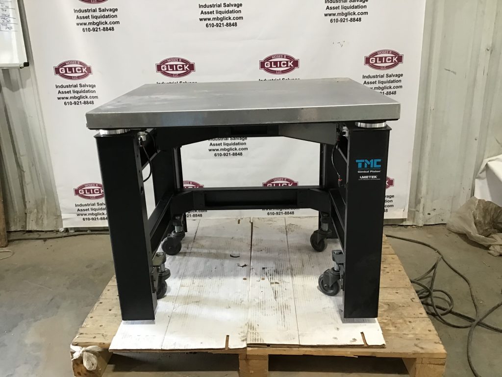 Ametek TMC 633478801 3x4 Clean Bench Lab Table W/ Gimbal