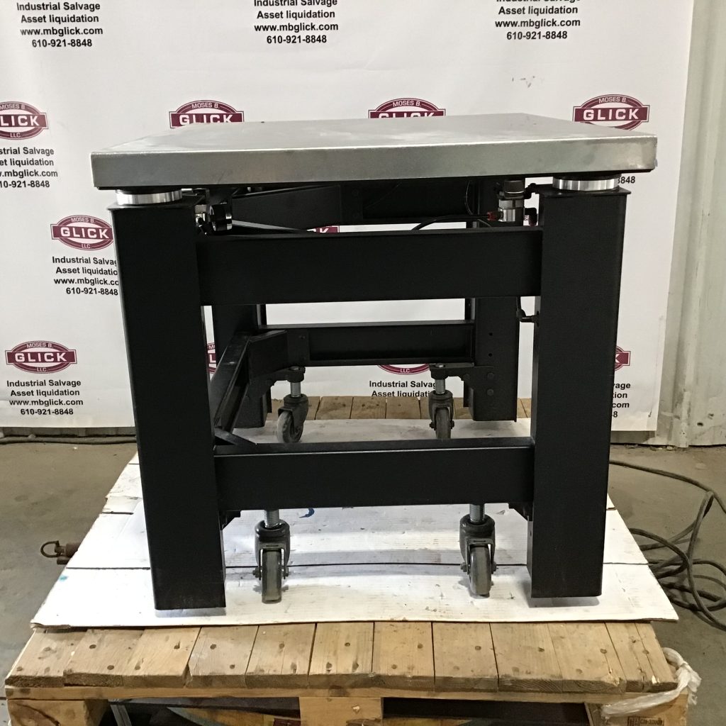 Ametek TMC 633478801 3x4 Clean Bench Lab Table W/ Gimbal