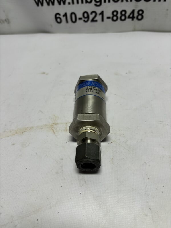 New Genuine Circle Seal Control Check Valve 2lbs 220T-4PP 300 Psi