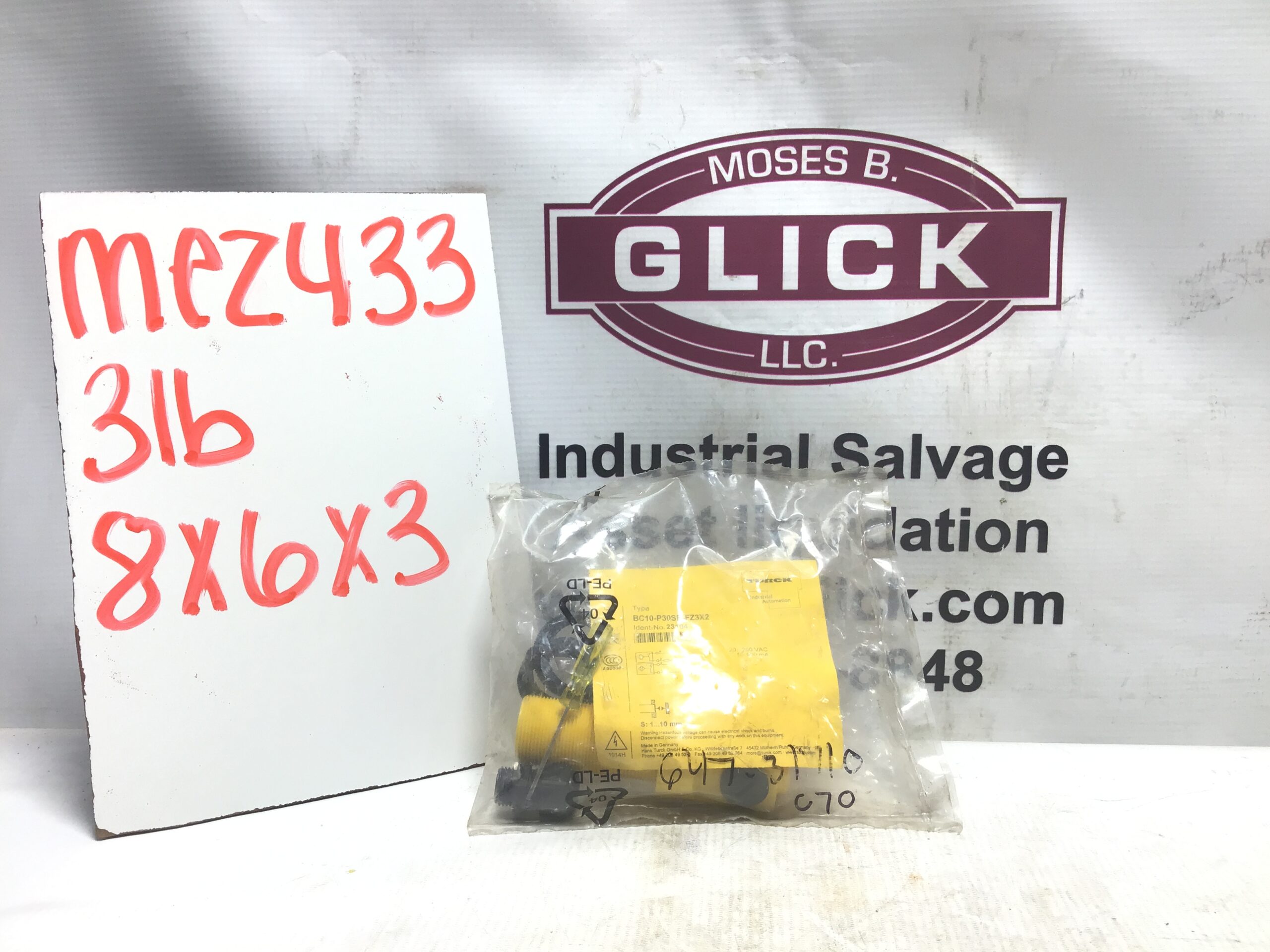 thumbnail image 2 of Turck BC10-P30SR-VP4X2 Proximity Switch – NEW Industrial Sensor 2 of 6