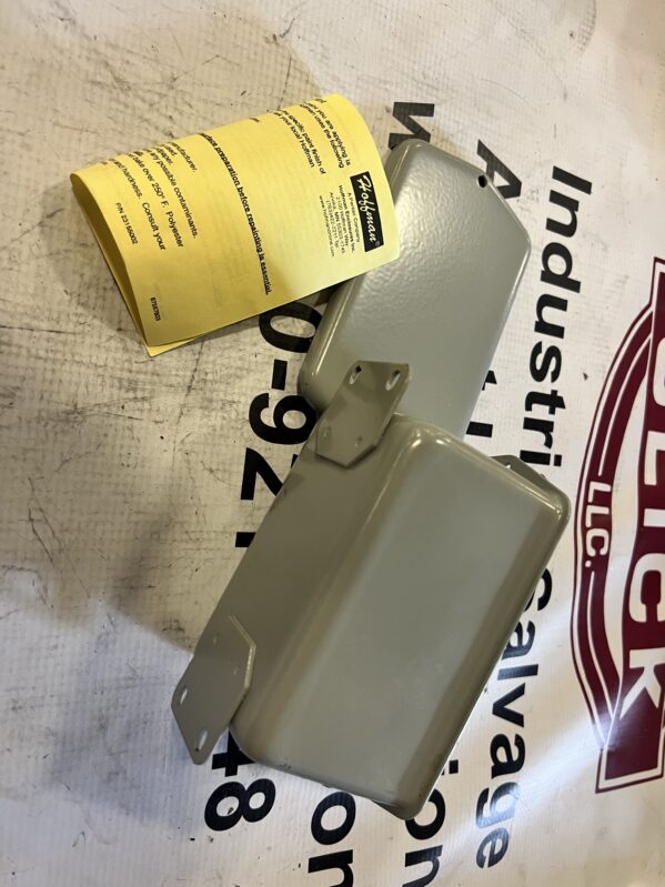 Hoffman A403DSC Enclosure/Terminal Block - Image 3