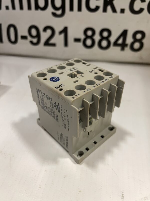 Allen-Bradley 100-K05ZJ10 Ser A Mini IEC Contactor 5A 24VDC 1NO -NIB - Image 2