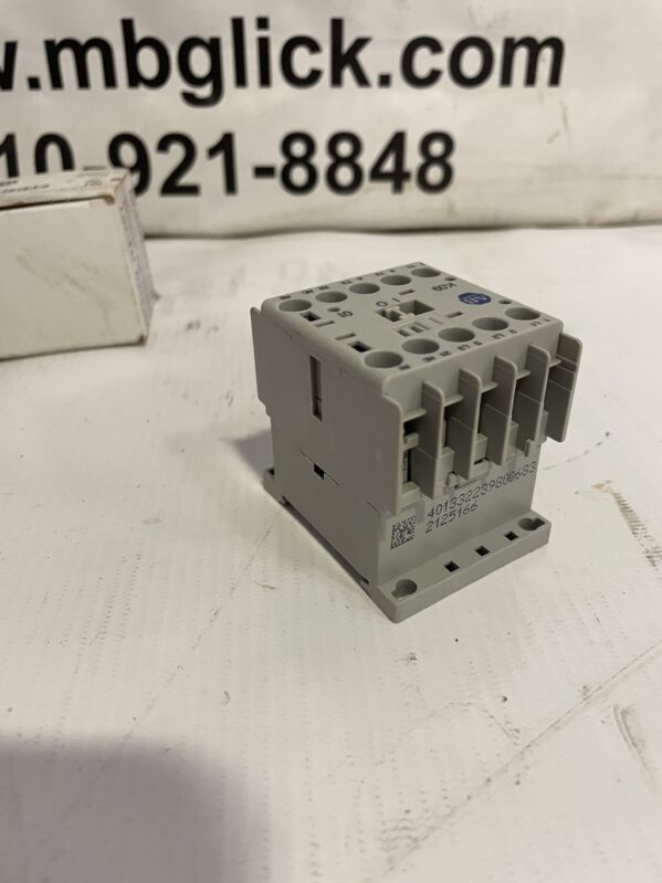 Allen-Bradley 100-K09ZJ01 Ser A Mini Contactor 24VDC 9A 3-Pole -NIB - Image 3