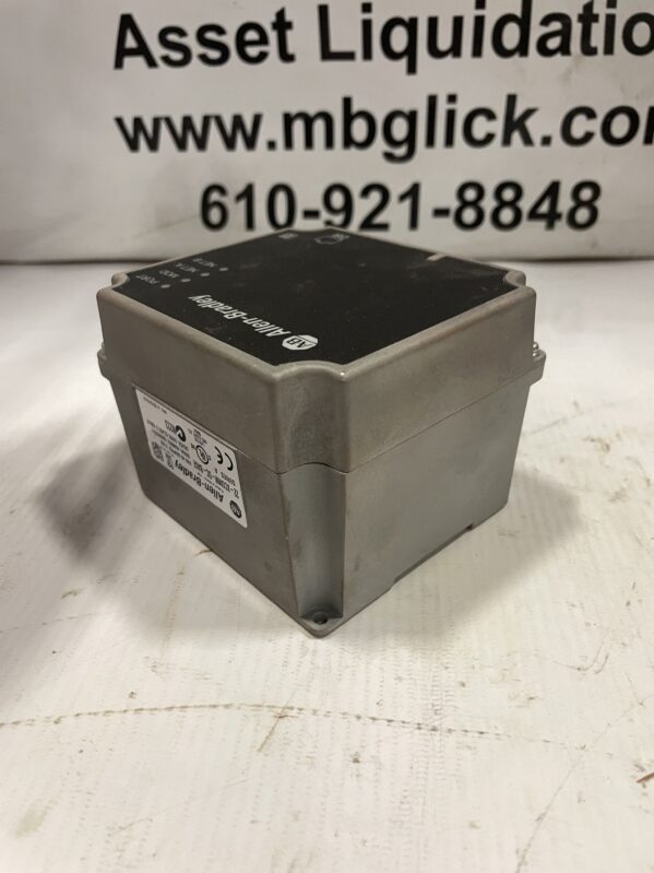 Allen-Bradley 22-XCOMM-DC-BASE Ser A Communication DSI Power Base 24VDC - Image 2