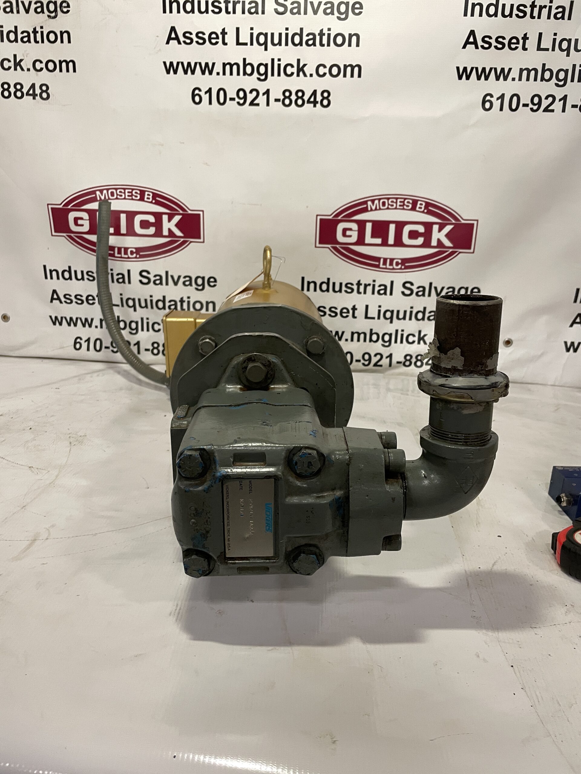 Vickers 25V21A 1A22R Hydraulic Vane Pump 5HP 1750RPM 3PH - Image 2