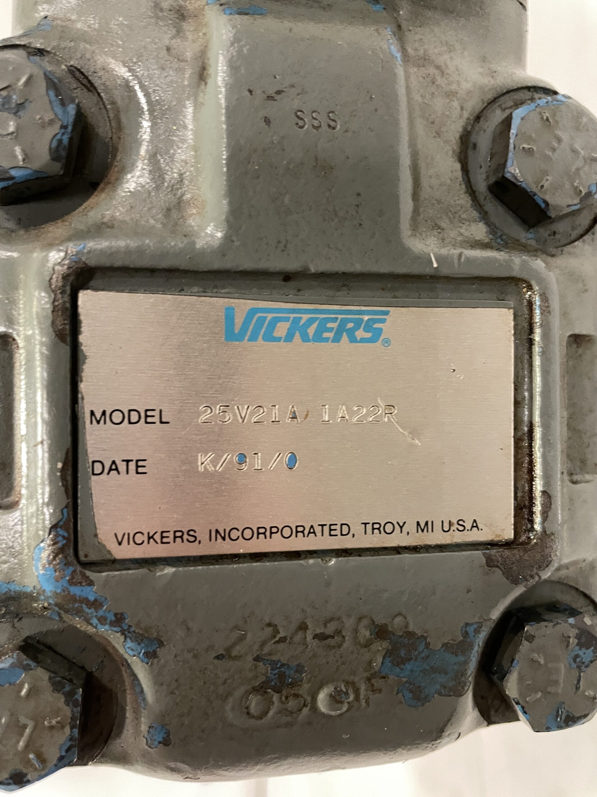 Vickers 25V21A 1A22R Hydraulic Vane Pump 5HP 1750RPM 3PH - Image 6