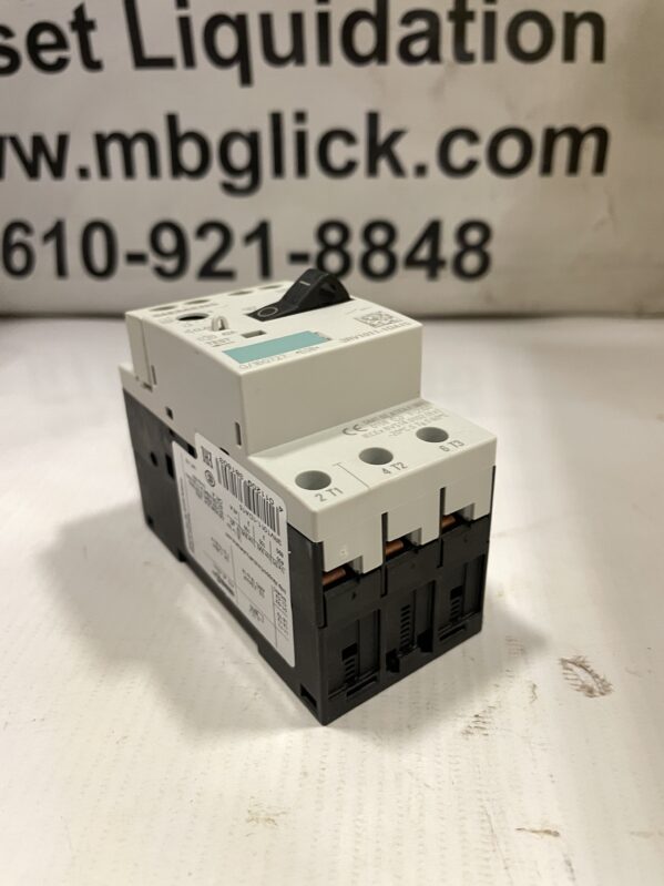 Siemens 3RV1011-1DA15 3 Pole Manual Motor Starter 2.2-3.2A 1NO+1NC -NIB - Image 2