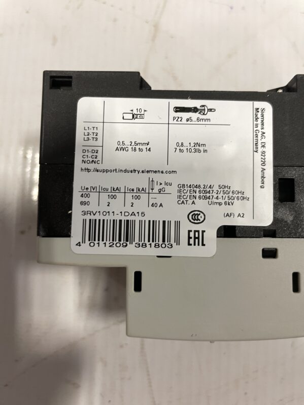 Siemens 3RV1011-1DA15 3 Pole Manual Motor Starter 2.2-3.2A 1NO+1NC -NIB - Image 4
