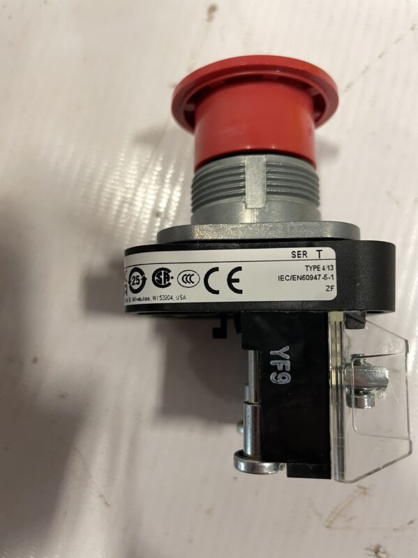Allen-Bradley 800T-FX6D4 30mm Push-Pull E-Stop Pushbutton 2-Position -NIB - Image 2