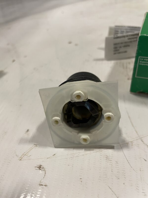Schneider Electric 9001SKS43B 3 Position Selector Switch -NIB - Image 2