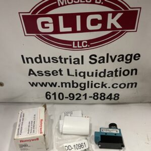 Honeywell Micro Switch BZE6-2RN Top Plunger Limit Switch 1/8&1/4HP 125/250V -NIB