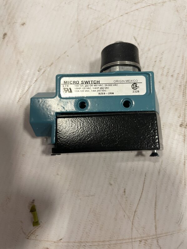 Honeywell Micro Switch BZE6-2RN Top Plunger Limit Switch 1/8&1/4HP 125/250V -NIB - Image 3