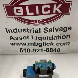 Vickers DG4V-3S-2A-M-FW-B5-60 Hydraulic Solenoid Directional Control Valve