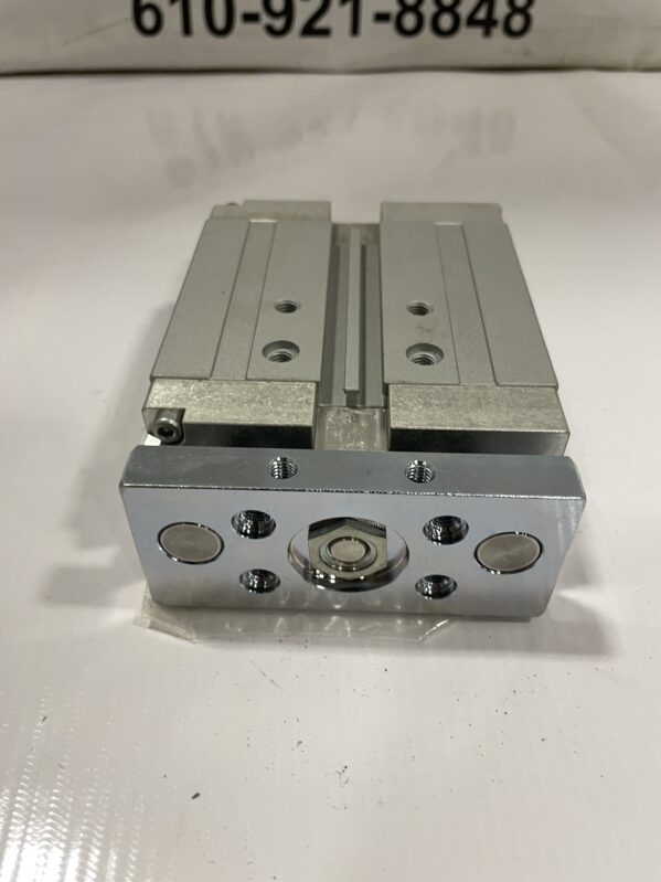 FESTO DFM-25-40-B-PPV-A-KF Linear Guide / Air Cylinder 25mm bore 40mm stroke - Image 2