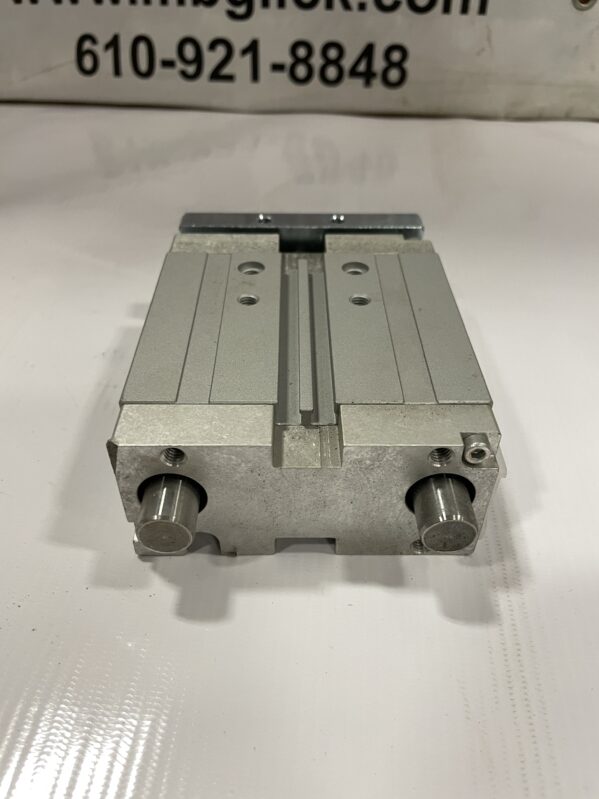 FESTO DFM-25-40-B-PPV-A-KF Linear Guide / Air Cylinder 25mm bore 40mm stroke - Image 3