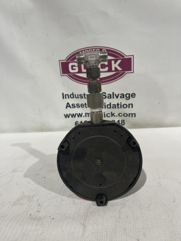 300 PSI Air Guage 3/4 inch NPT Thread - Image 6