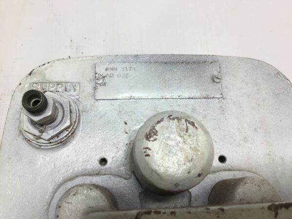 Wallace & Tiernan NU 967 Varea-Meter Pneumatic Transmitter - Image 5