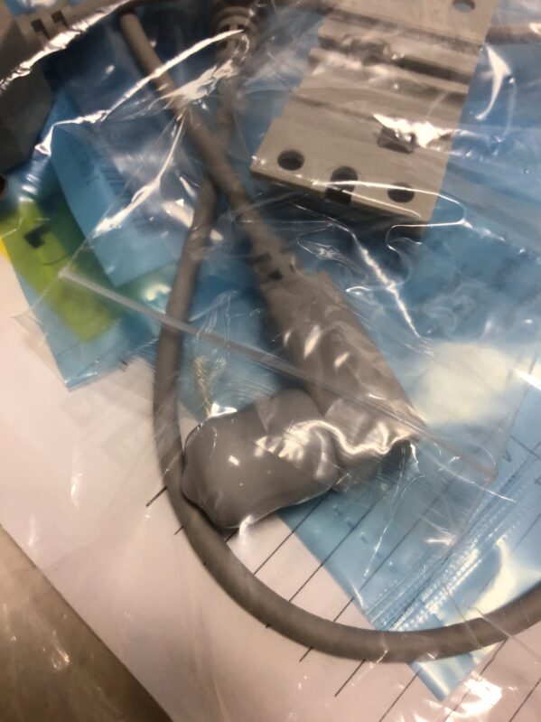 Allen Bradley 1786-TPR - 97264081 ControlNet Coax Taps Cable Seriec C - Image 3