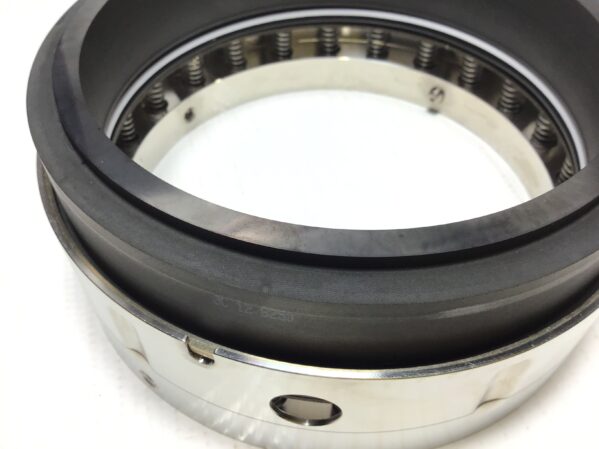 John Crane B19987 Mechanical Seal Assembly Type: 8B1 Size: 5.625"in Face: Polish - Image 5