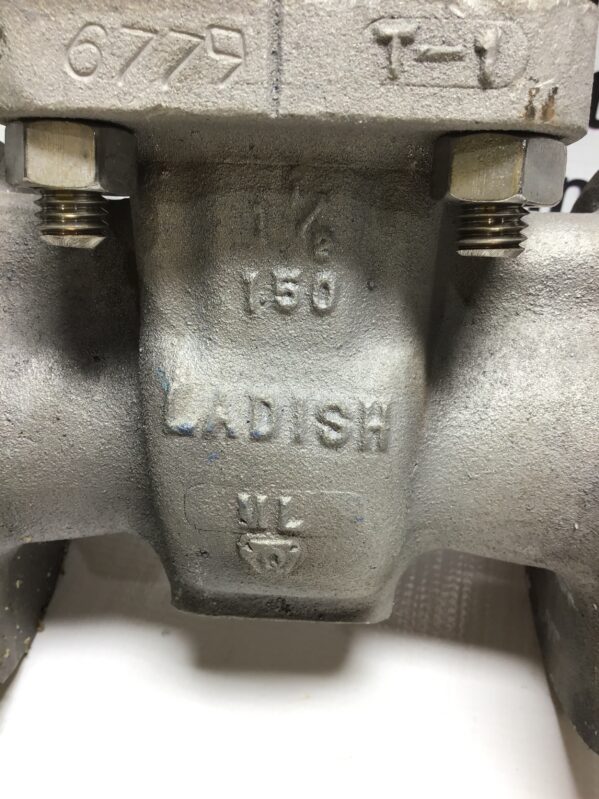 Ladish 8272-13015 Stainless Steel Globe Valve 1-1/2" NPT Class 150 - Image 2