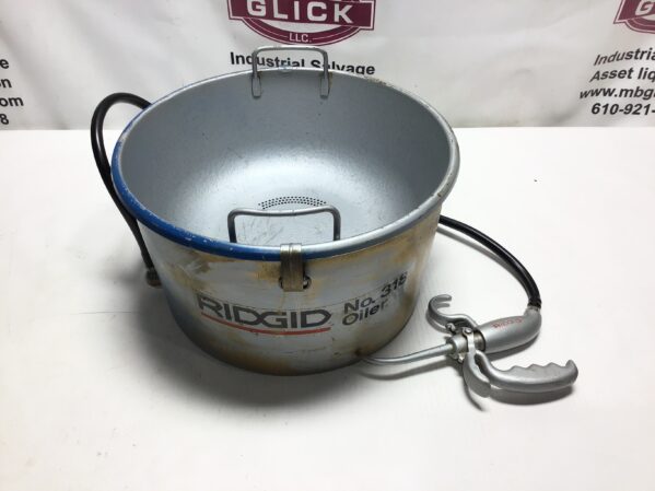 Ridgid No. 318 Oiler Hand Pump Pipe Threader Tool Oil Grease Steampunk Ray Gun