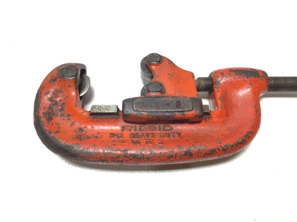 Ridgid No. 2 Heavy Duty Pipe/Tube Cutter 1/8" to 2"in Capacity - Image 2