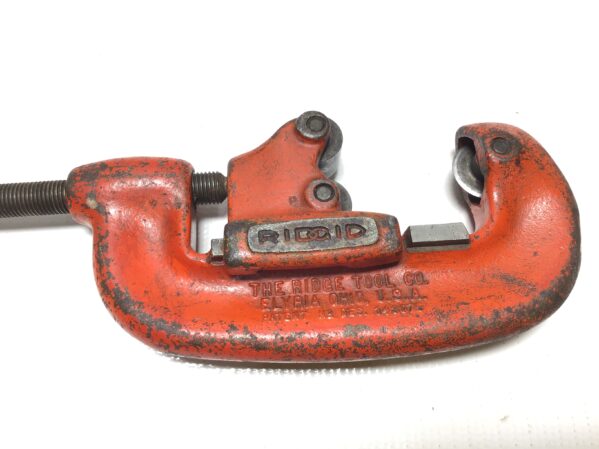 Ridgid No. 2 Heavy Duty Pipe/Tube Cutter 1/8" to 2"in Capacity - Image 4