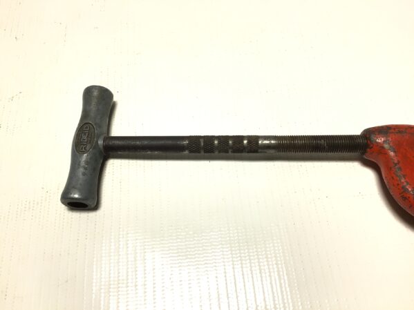 Ridgid No. 2 Heavy Duty Pipe/Tube Cutter 1/8" to 2"in Capacity - Image 5