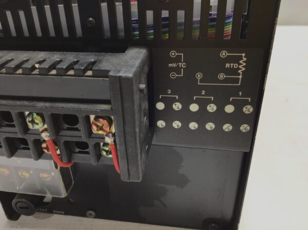 Yokogawa 4152 uR100 Temperature Chart Recorder 115VAC 60Hz - Image 4