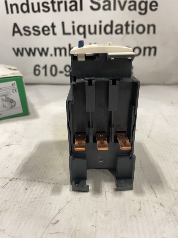 Schneider Electric TeSys LRD340 Thermal Overload Relay 30-40A 600V -NIB - Image 3