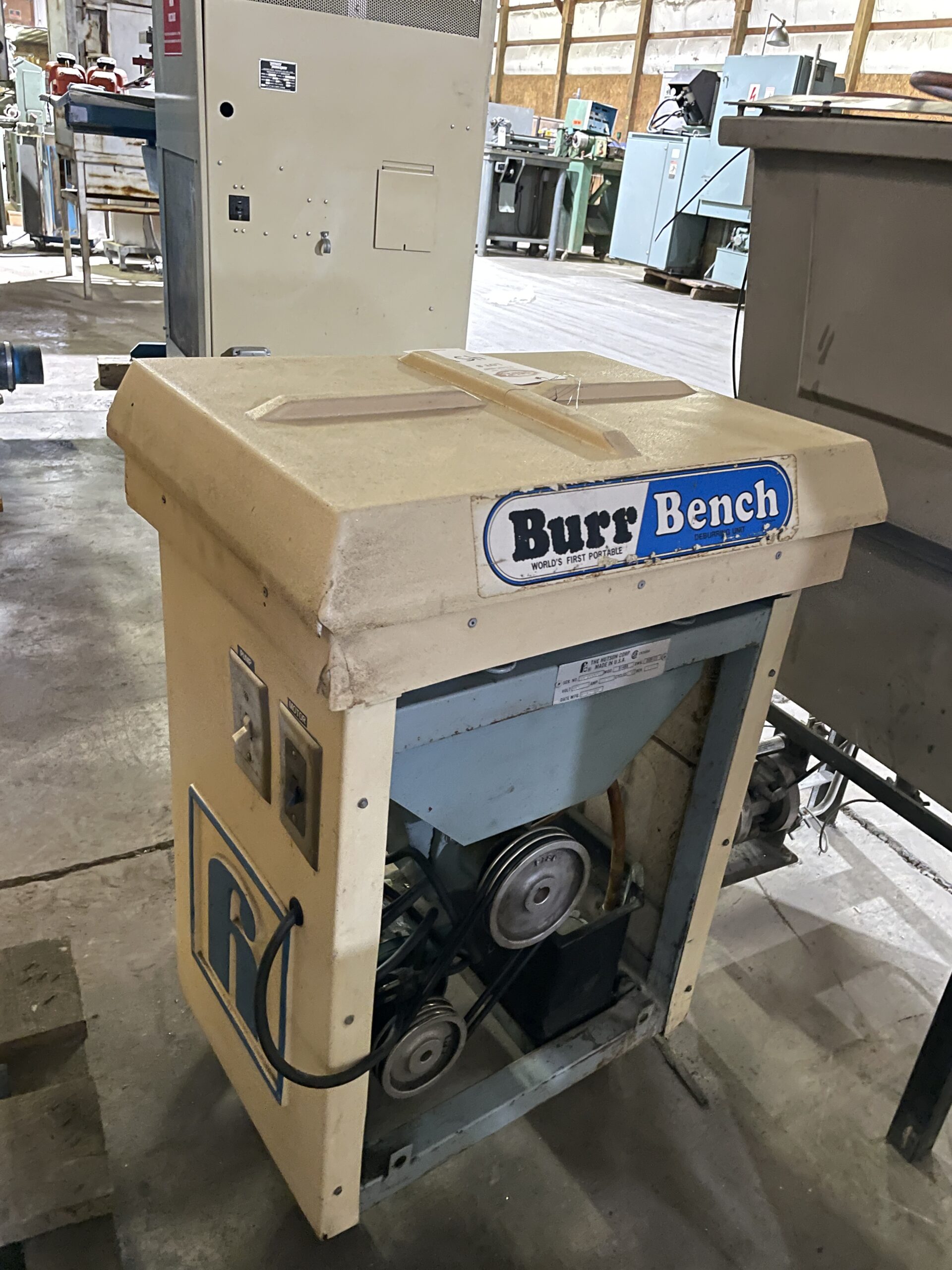 Hutson Burr Bench 914BB Vibratory Parts Deburring / Tumbling Finishing ...