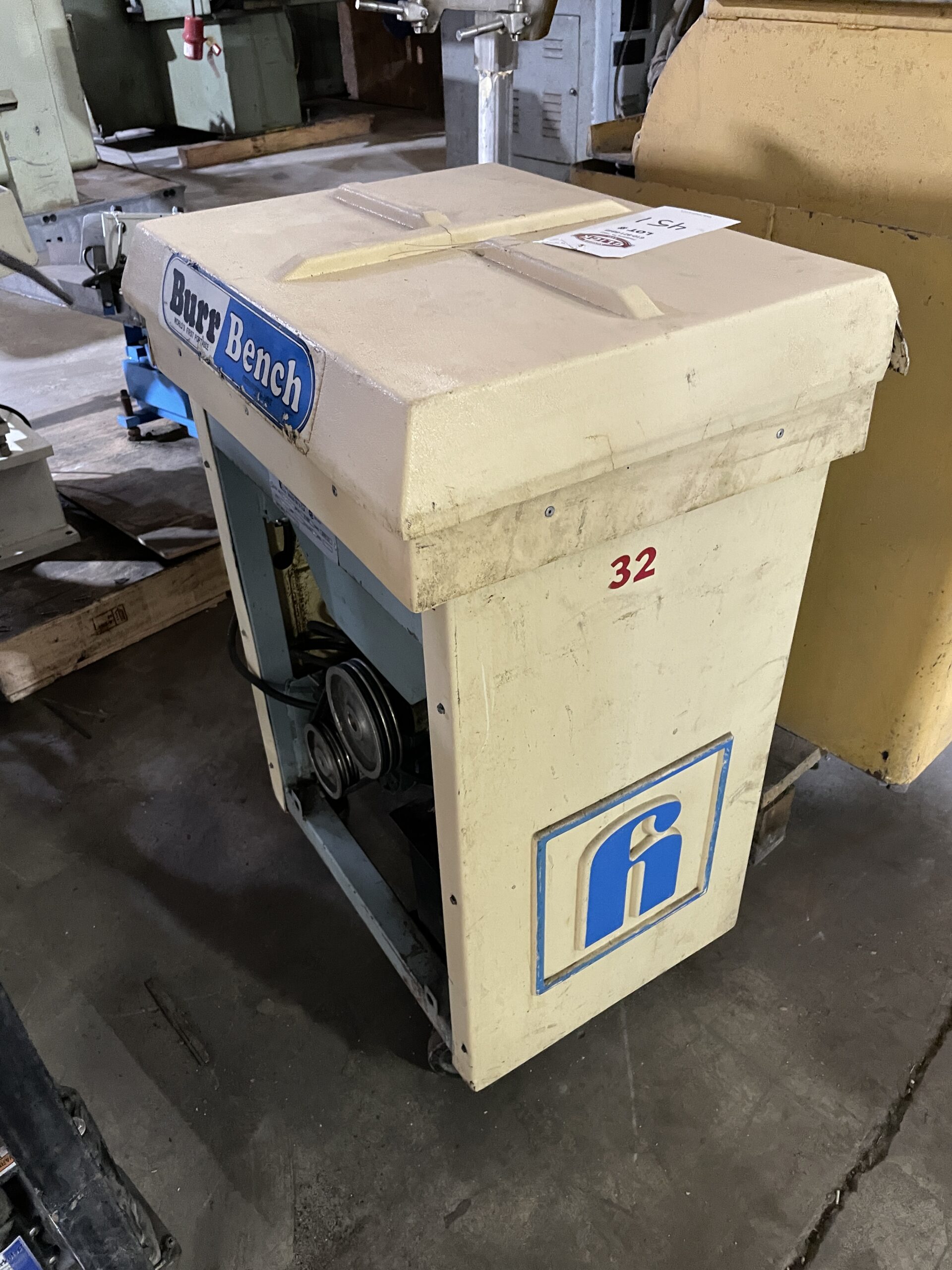 Hutson Burr Bench 914BB Vibratory Parts Deburring / Tumbling Finishing ...