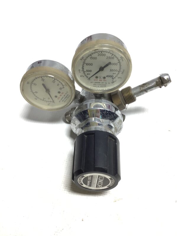 CONCOA 212 1351 Dual-Gauge Pressure Gas Regulator 30PSI 200kPa & 4000PSI 28000kPa