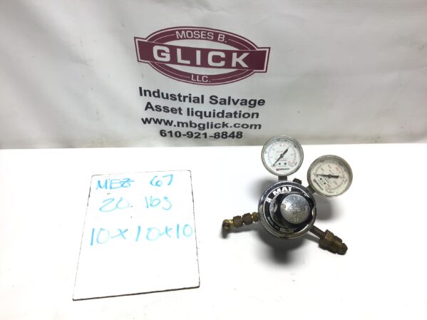 Matheson 8L-580 Twin Gauge Pressure Pneumatic Gas Regulator 0-30PSI 200kPa