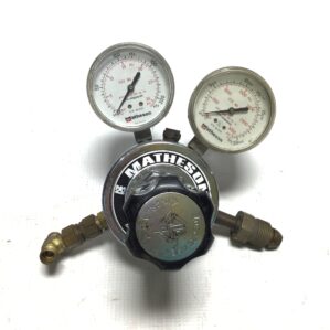 Matheson 8L-580 Twin Gauge Pressure Pneumatic Gas Regulator 0-30PSI 200kPa