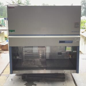 Thermo Scientific 1370 1300 Series A2 Biological Safety Cabinet 120V 50/60Hz 10A