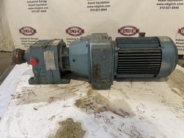 Industrial Electric Motor type# R47D26DV100H4 - Image 3