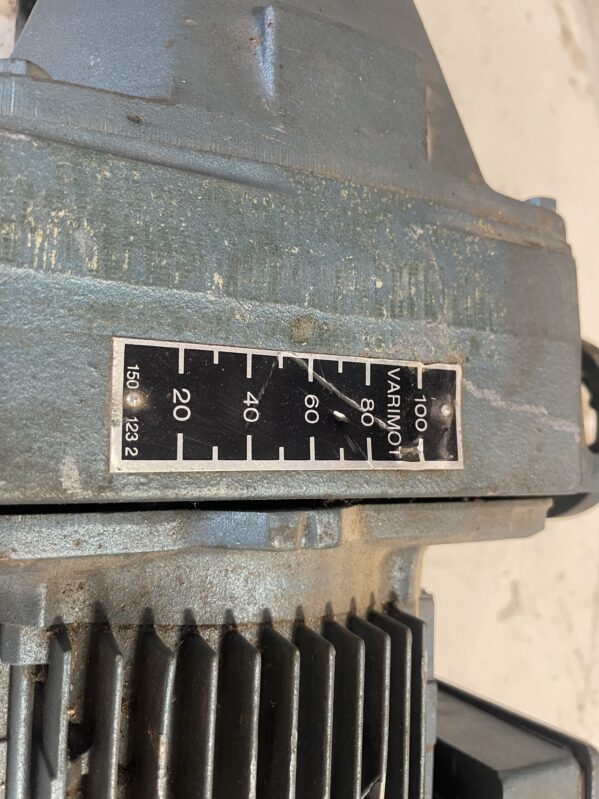 Industrial Electric Motor type# R47D26DV100H4 - Image 7