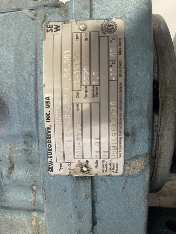 Industrial Electric Motor type# R47D26DV100H4 - Image 8