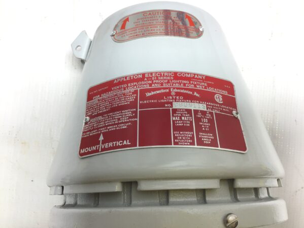Appleton AAU-1N - A-51 Incandescent Vented Explosion Proof Lighting Fixture  - Image 2