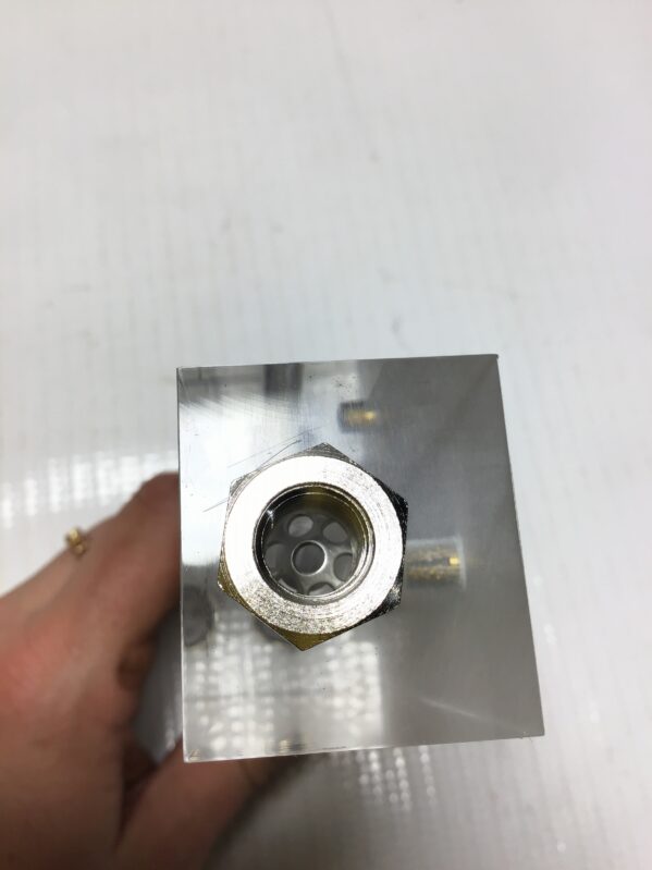 Dwyer VFB-51-EC Visi-Float Variable Area Flowmeter 5-20 SCFH Air - Image 5