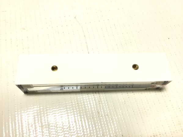 Dwyer VFB-51-EC Visi-Float Variable Area Flowmeter 5-20 SCFH Air - Image 7