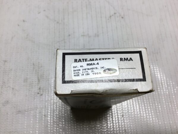Dwyer RMA-4 Rate-Master Variable Area Flow Meter 100PSI Max Press 0-5 SCFH Air - Image 3