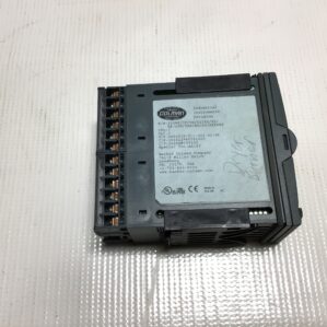 Eurotherm 2208e Process Control Equipment Rating Line 100-240VAC 42/62Hz 10W
