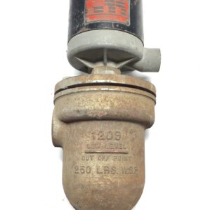 Magnetrol 249-C Liquid Level Control 115VAC 13Amperes 400PSIG Maximum Pressure 