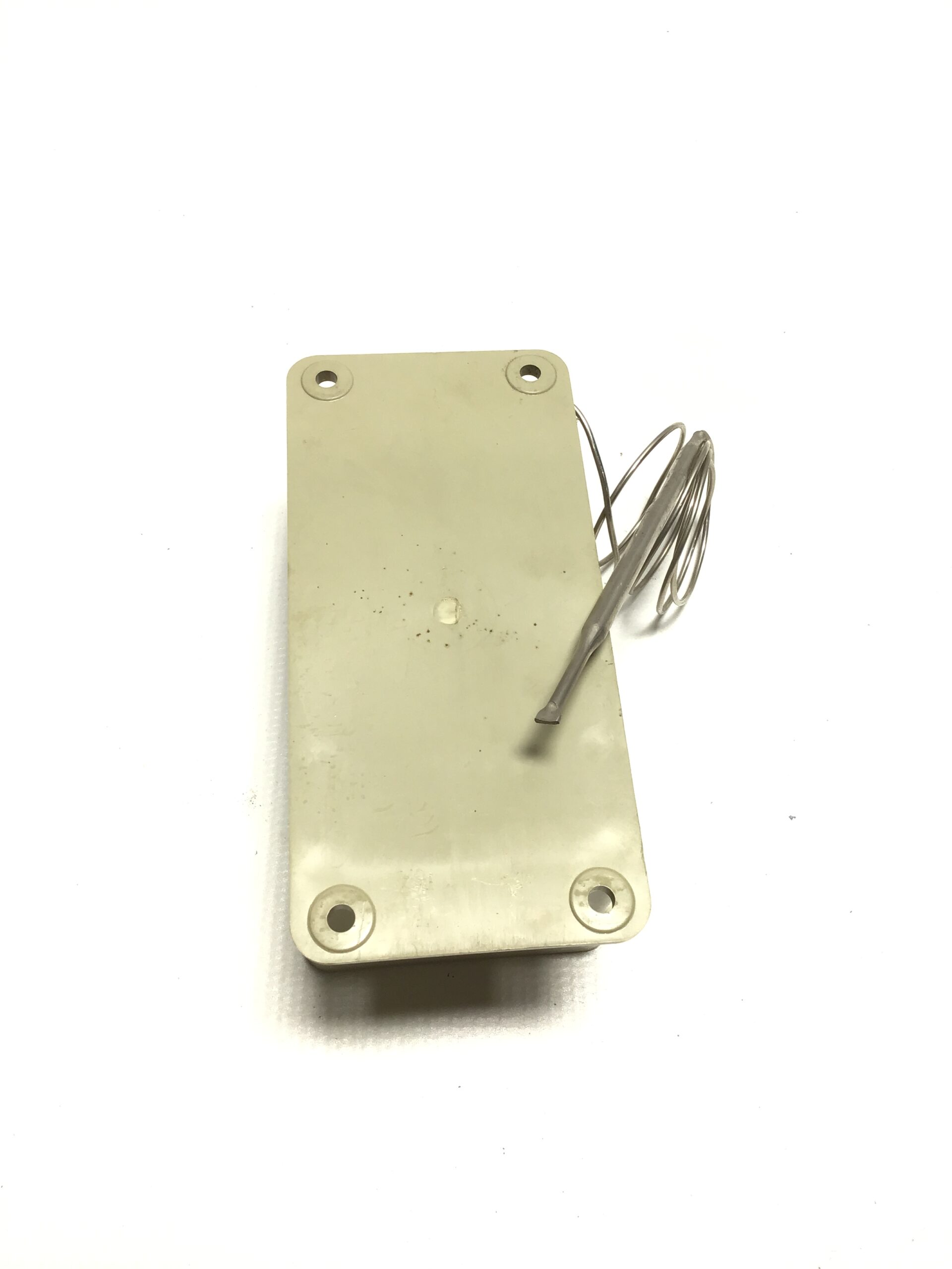 Raychem Chemelex AMC-F5/199237-000 Thermostat – Moses B. Glick
