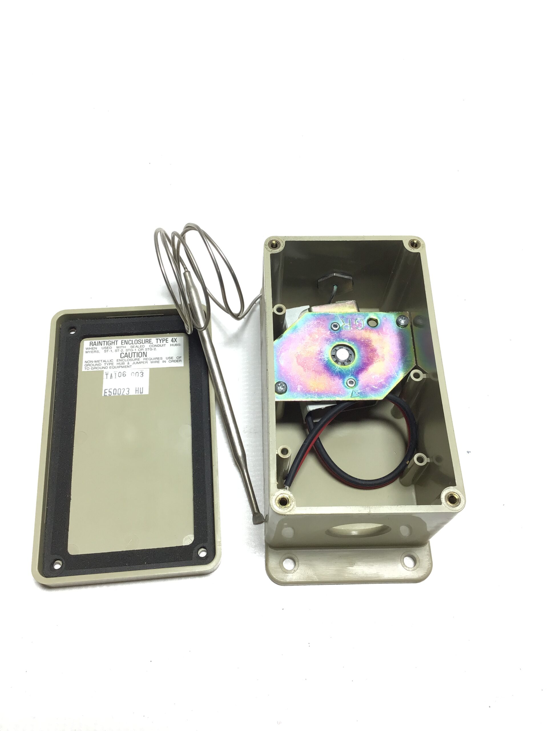 Raychem Chemelex AMC-F5/199237-000 Thermostat – Moses B. Glick