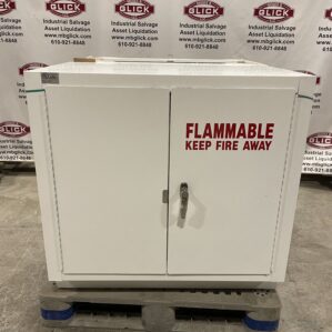 NEW Mott 1412011 36" 75L Lab Undercounter Flammable Liquid Storage Cabinet