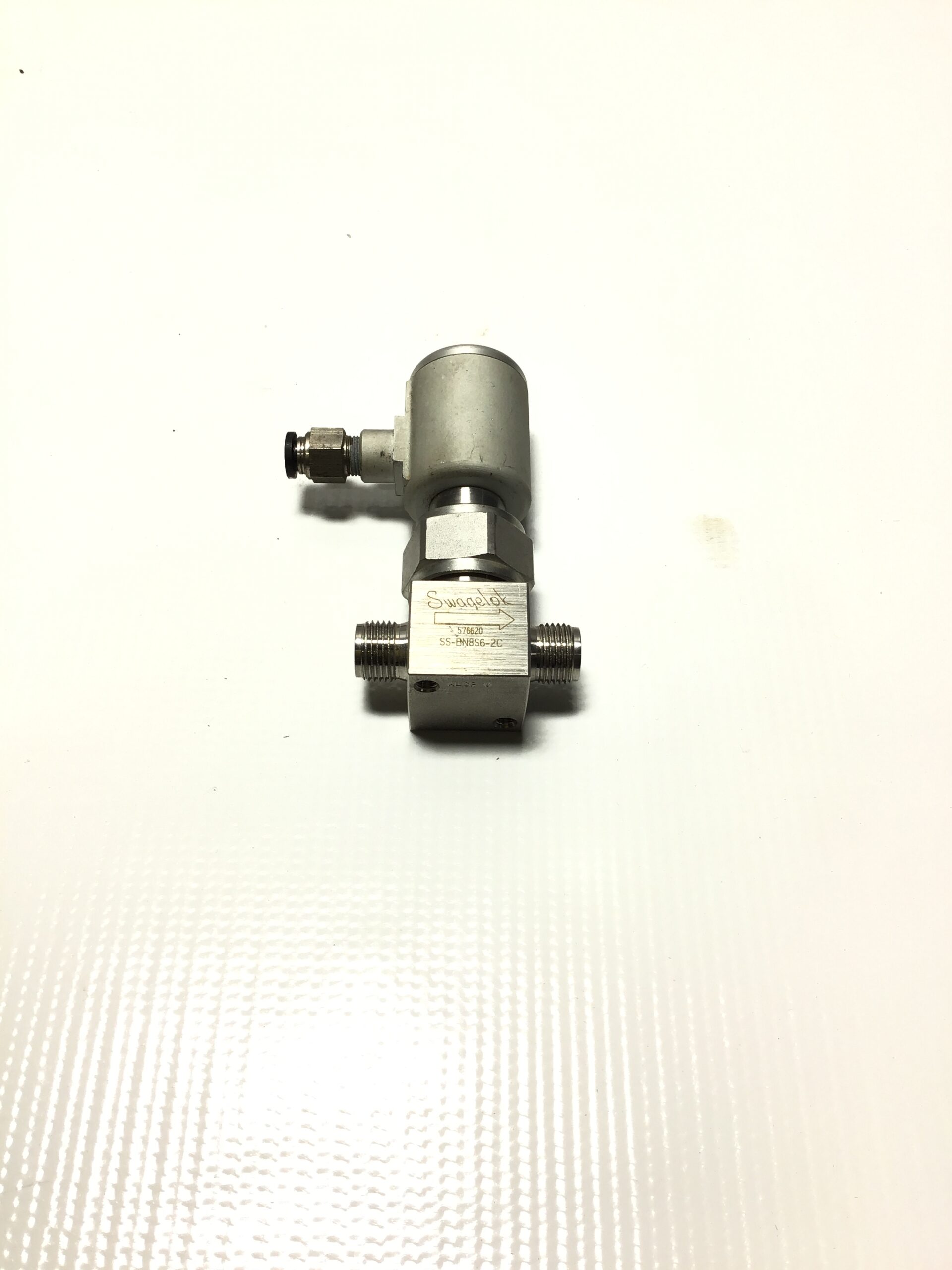 Swagelok 576620 FVCR Bellows Sealed Valve SS-BN8S6-2C – Moses B. Glick